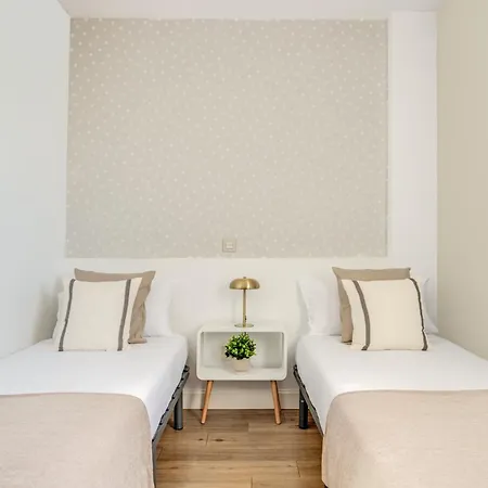 & Terrace Views By Ele Apartment *