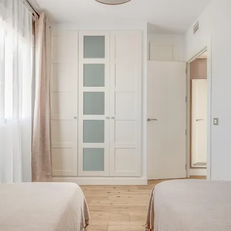 Apartment & Terrace Views By Ele *